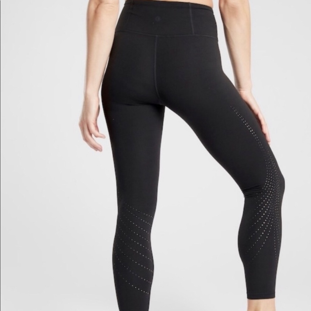 Athleta Elation Laser Cut 7/8 Tight in Powervita